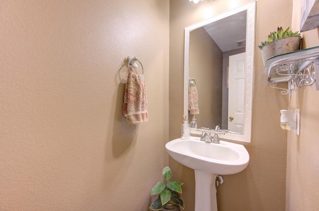 5814 Clerkenwell Dr, Houston TX  77084-6450 exterior