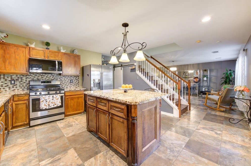 5814 Clerkenwell Dr, Houston TX  77084-6450 exterior