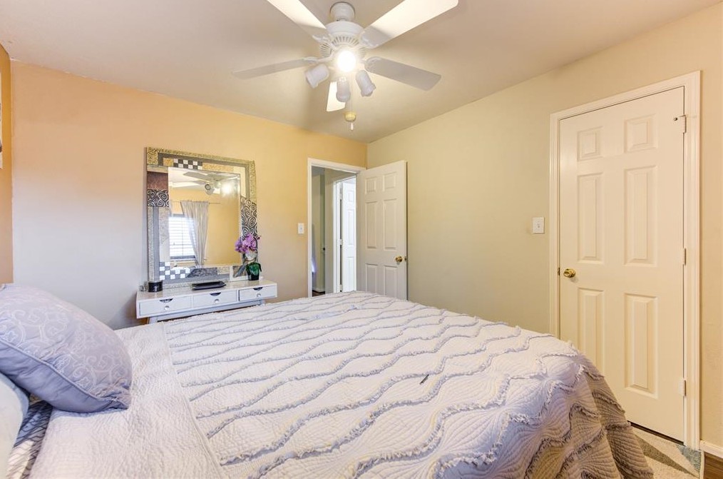 5814 Clerkenwell Dr, Houston TX  77084-6450 exterior