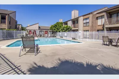 3220 69th Street #B8, Galveston, TX 77551 - Photo 35
