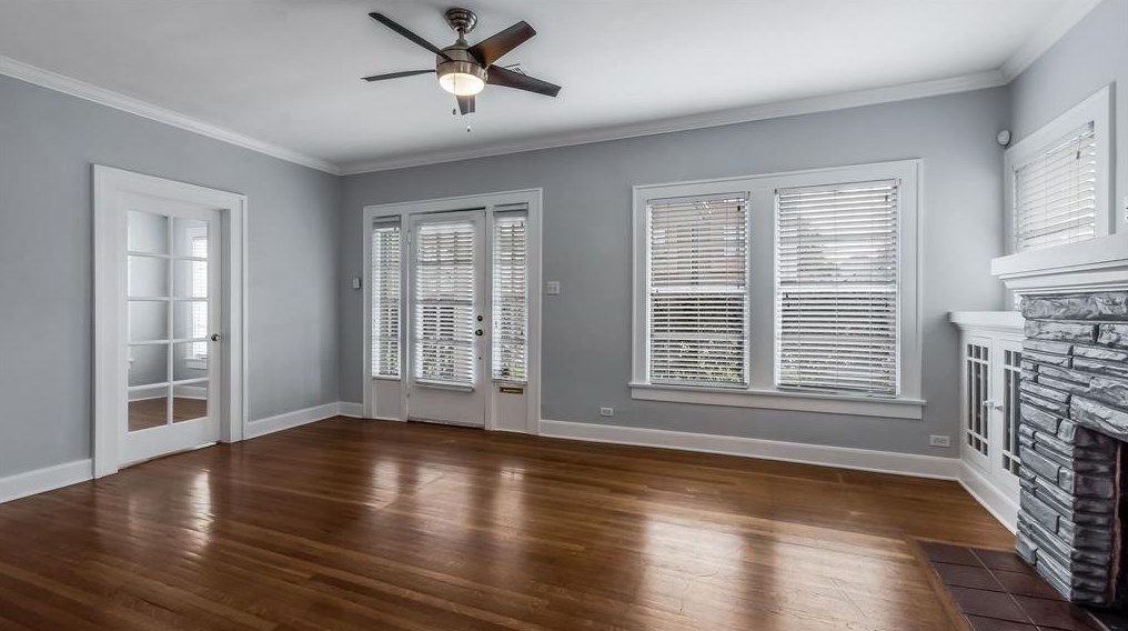 1244 Peden St, Houston TX  77006-1131 exterior