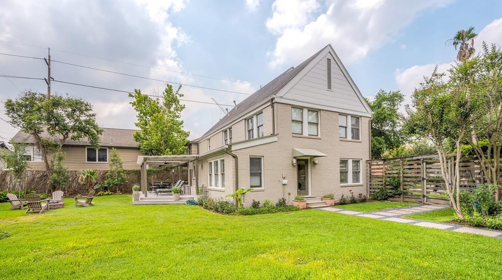 1653 Norfolk, Houston TX  77098-4223 exterior