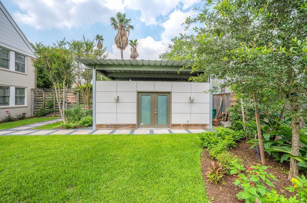1653 Norfolk, Houston TX  77098-4223 exterior