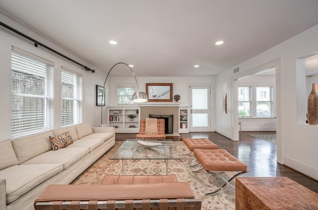 1653 Norfolk, Houston TX  77098-4223 exterior