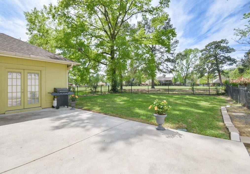 20127 Sunny Shr Dr, Humble TX 77346-1757 exterior