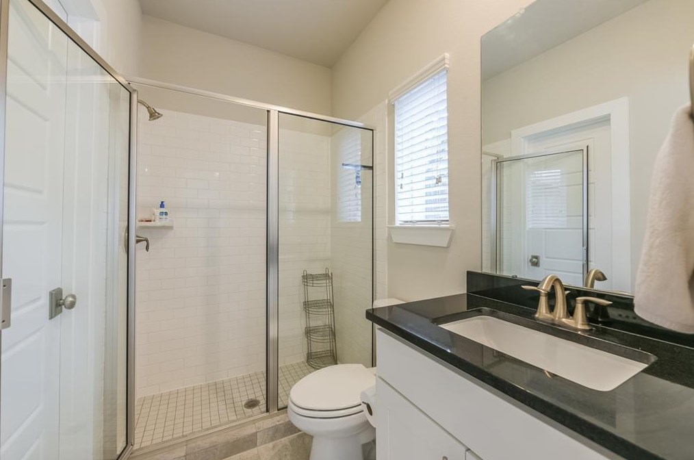 248 28 St, Houston TX  77008-2106 exterior