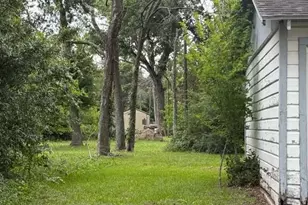 1053 Marjorie St, Houston, TX 77088 - Photo 9