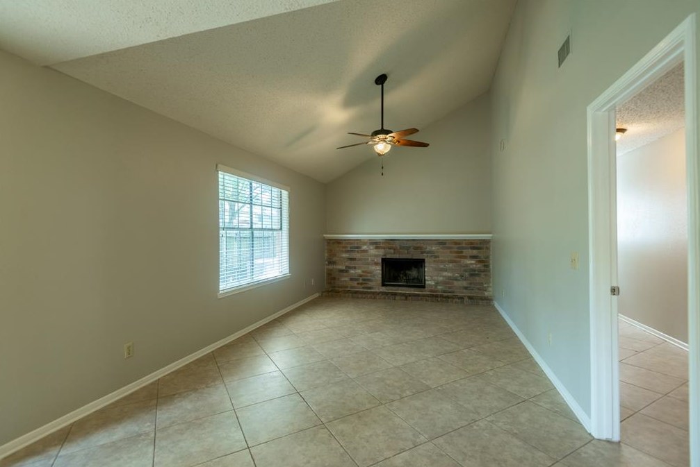 10311 Green Valley Ln, Houston TX  77064-5337 exterior