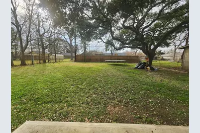 510 Edgebrook Drive, Houston, TX 77034 - Photo 11