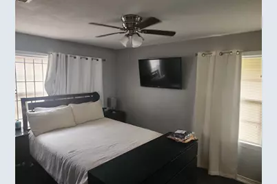 510 Edgebrook Drive, Houston, TX 77034 - Photo 7