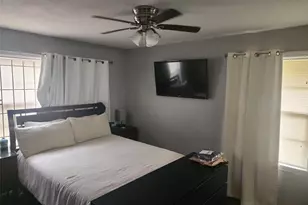 510 Edgebrook Dr, Houston, TX 77034 - Photo 7