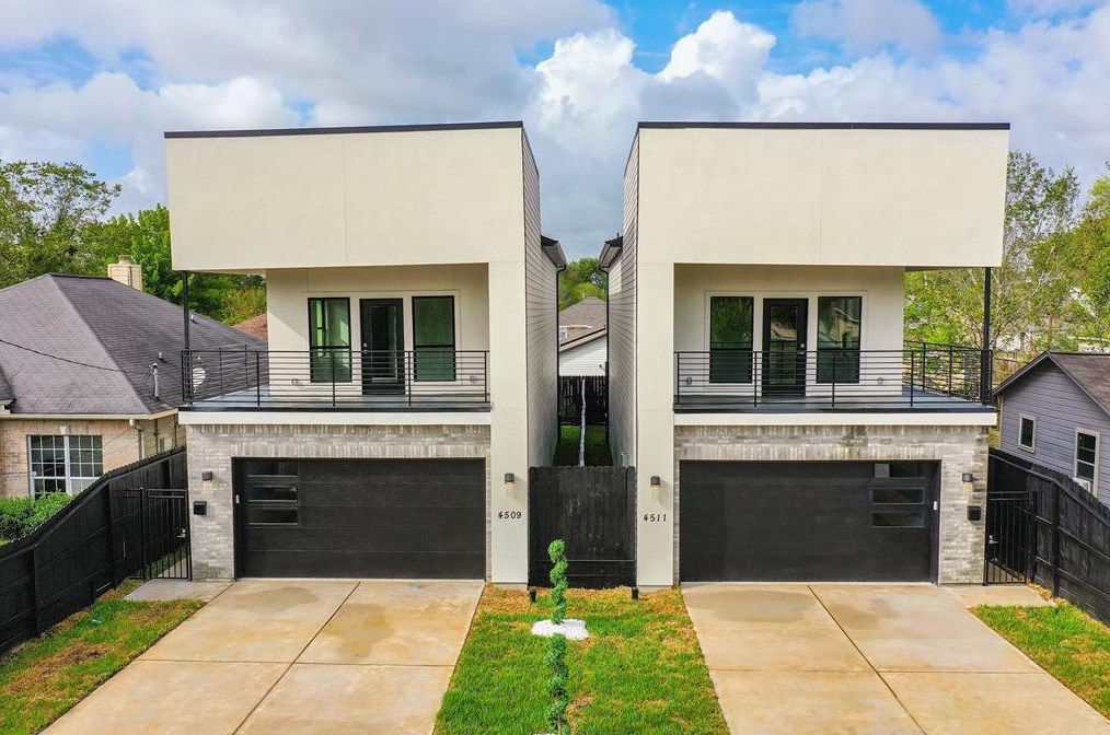 4509 Galesburg St, Houston TX  77051-2650 exterior