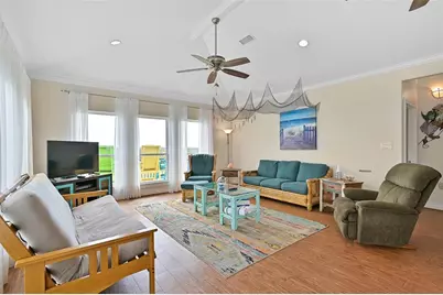 839 S Monkhouse Drive, Crystal Beach, TX 77650 - Photo 17