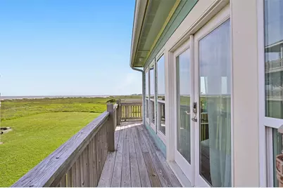 839 S Monkhouse Drive, Crystal Beach, TX 77650 - Photo 41