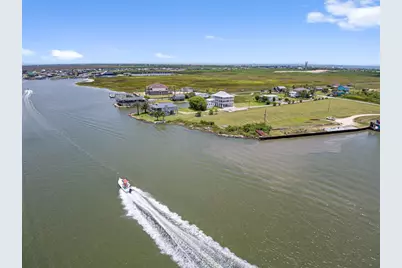 3413 Sailfish Drive, Port Bolivar, TX 77650 - Photo 9