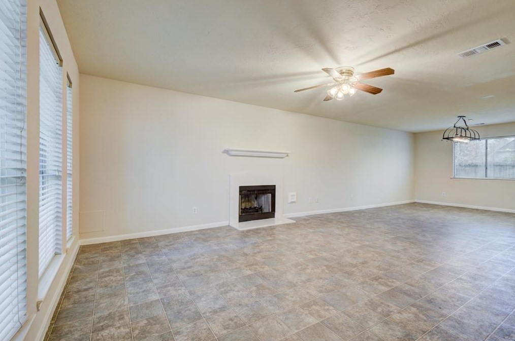 21615 Long Castle Dr, Spring TX  77388-3482 exterior