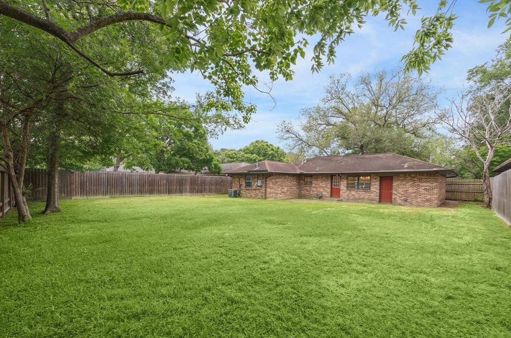 6226 Indigo St, Houston TX  77074-7426 exterior
