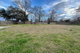 302 N Hwy 146, Baytown, TX 77520 - Photo 1