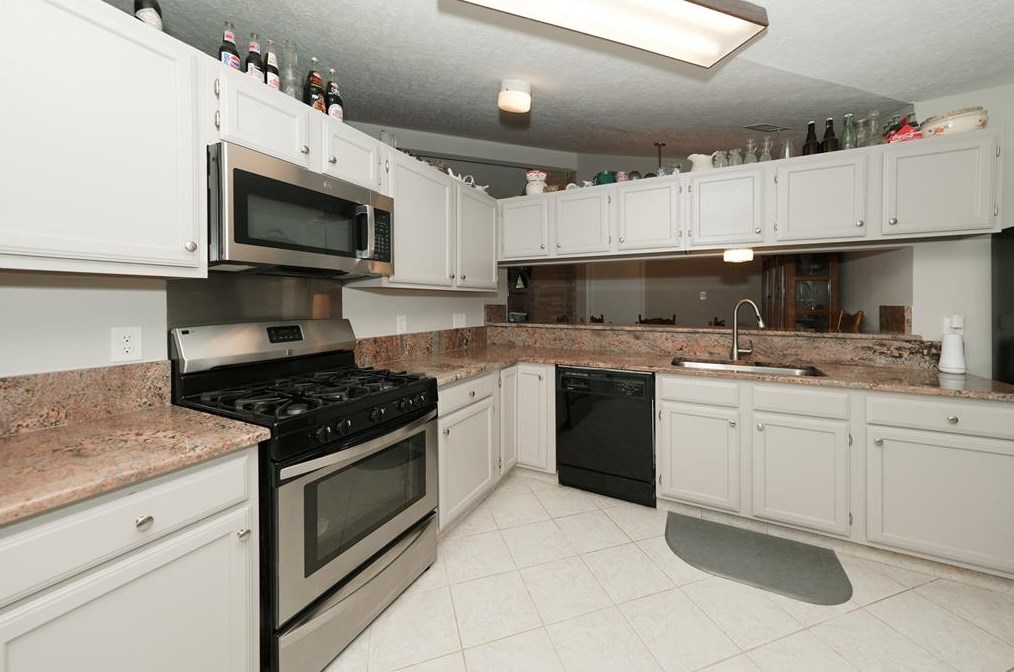 3238 Lindenfield Dr, Katy TX  77449-6670 exterior