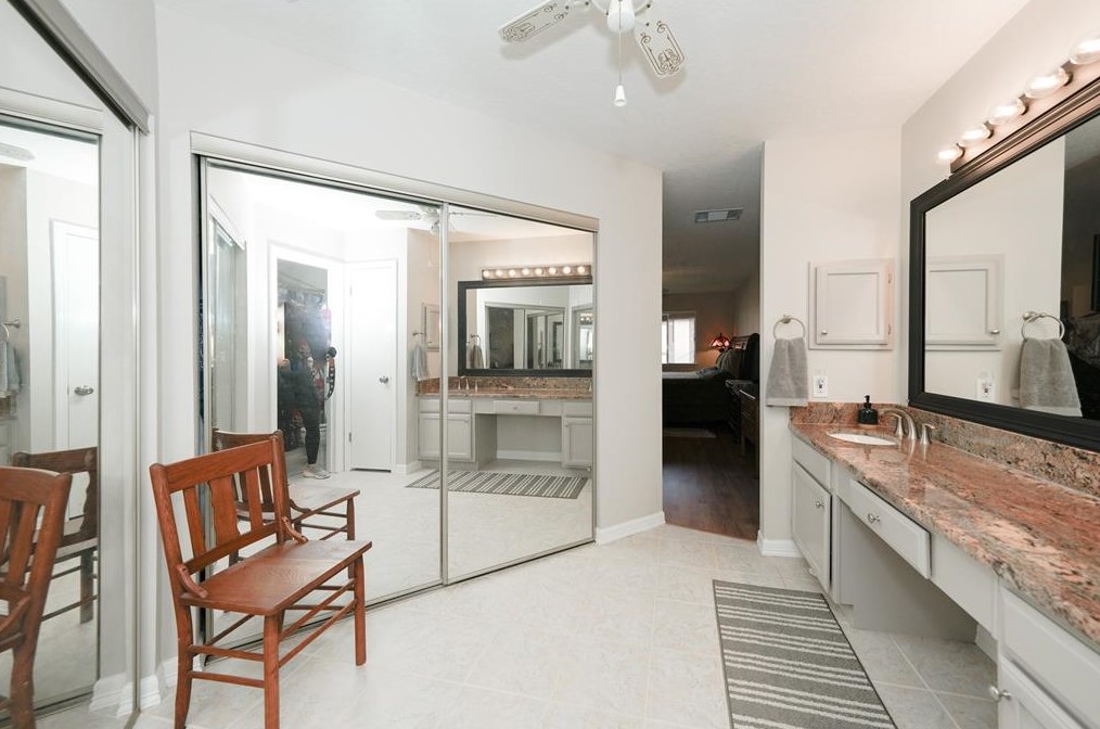 3238 Lindenfield Dr, Katy TX  77449-6670 exterior