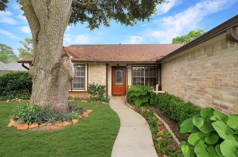 3238 Lindenfield Dr, Katy TX  77449-6622 exterior