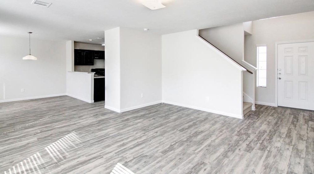 5707 Plantation Forest Dr, Katy TX  77449-1575 exterior