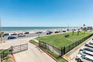 6300 Seawall Blvd, Galveston, TX 77551 - Photo 5