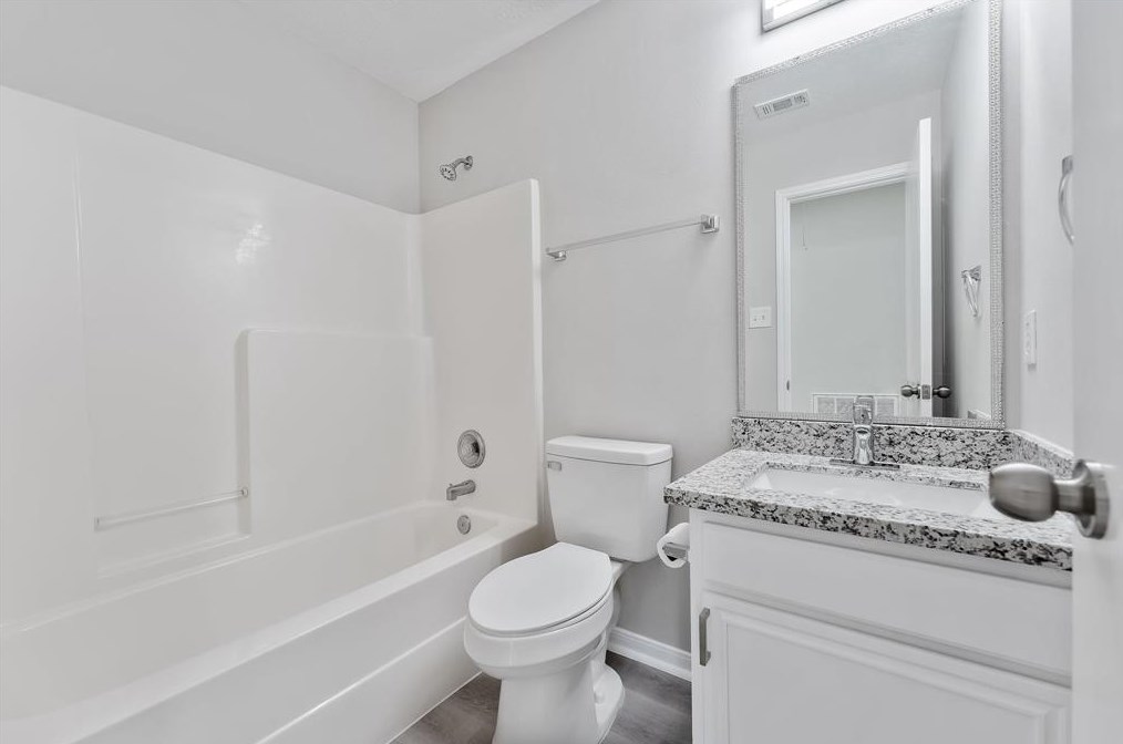 2615 Woodcreek Mdw Ln, Houston TX  77073-3149 exterior