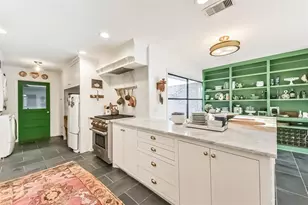 215 Sleepy Hollow Ct, Seabrook, TX 77586 - Photo 11