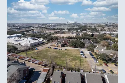 2626 Holly Hall Street, Houston, TX 77054 - Photo 13