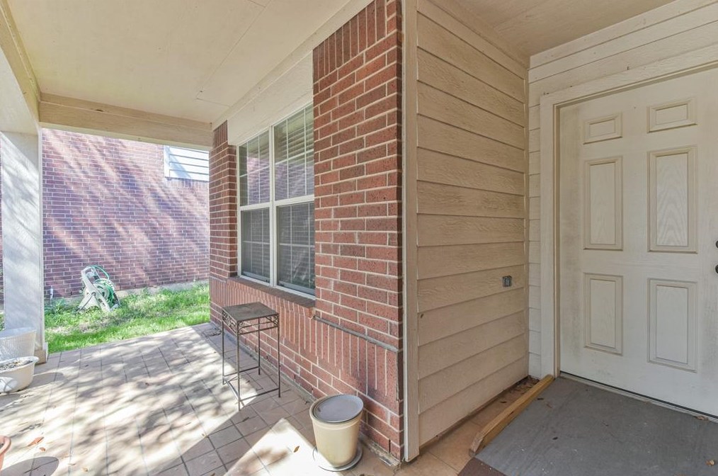 20034 Cypresswood Crk, Spring TX  77373-2546 exterior