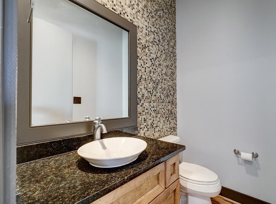 2020 Tuam, Houston TX  77004-1349 exterior