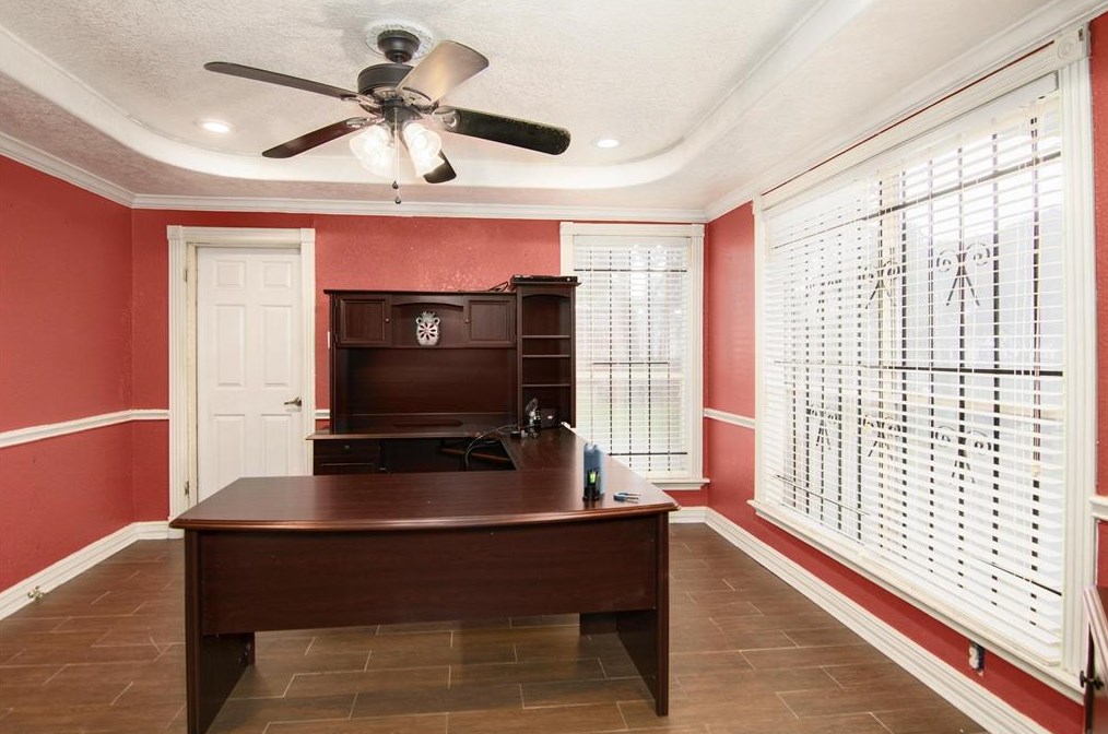 8205 Appleton St, Houston TX  77022-6120 exterior