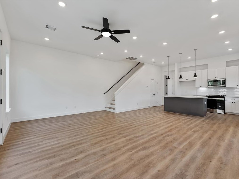 5720 Balbo St, Houston TX  77091-4604 exterior