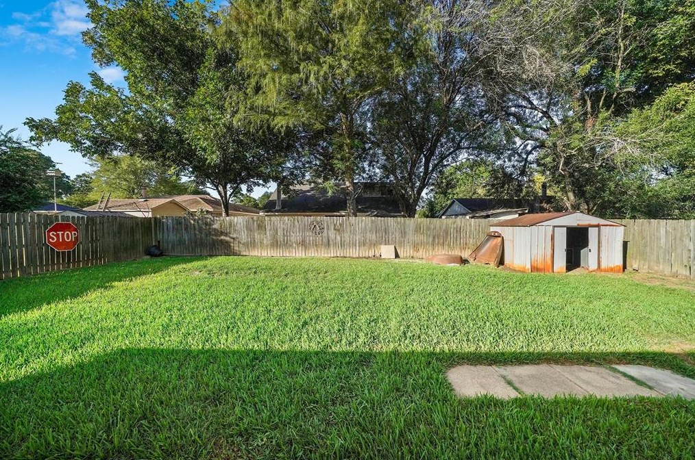 5819 Woodmancote Dr, Humble TX 77346-2653 exterior