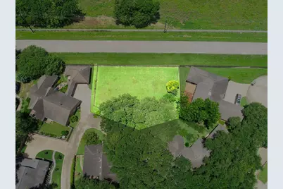 4811 Lake Village Drive, Fulshear, TX 77441 - Photo 3