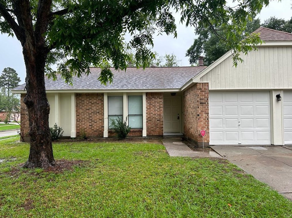 24226 Spring Towne Dr, Spring TX  77373-9034 exterior