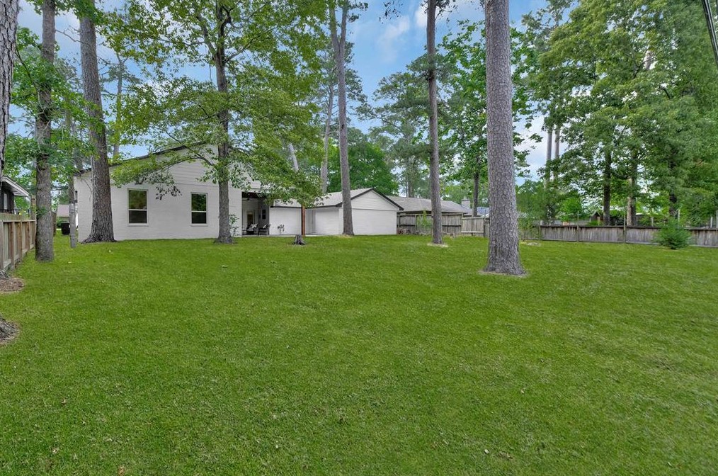 1222 Chestnut Rdg Rd, Humble TX 77339-3272 exterior