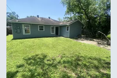 5601 Malmedy Road, Houston, TX 77033 - Photo 9