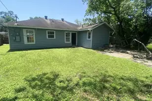 5601 Malmedy Rd, Houston, TX 77033 - Photo 9
