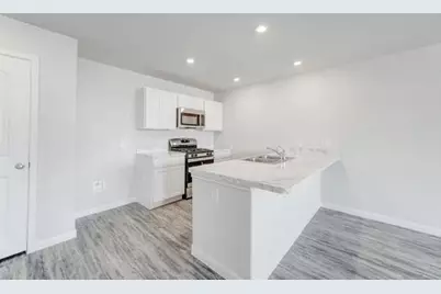 1020 Greenspointe Ave, La Grange, TX 78945 - Photo 9