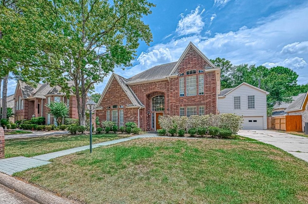 8311 Mentmore Dr, Spring TX  77379-6753 exterior