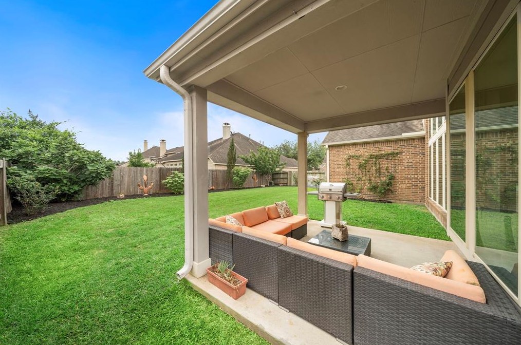 2617 Nightsong Dr, Pearland TX  77584-3736 exterior