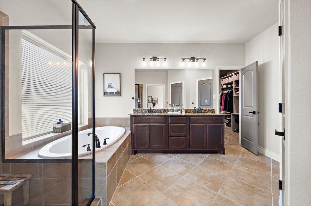 2617 Nightsong Dr, Pearland TX  77584-3736 exterior