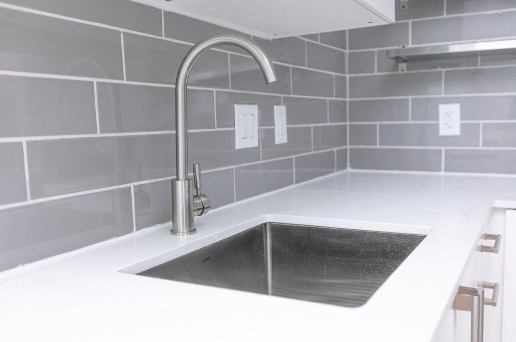 210 Burr St, Houston TX  77011-3120 exterior