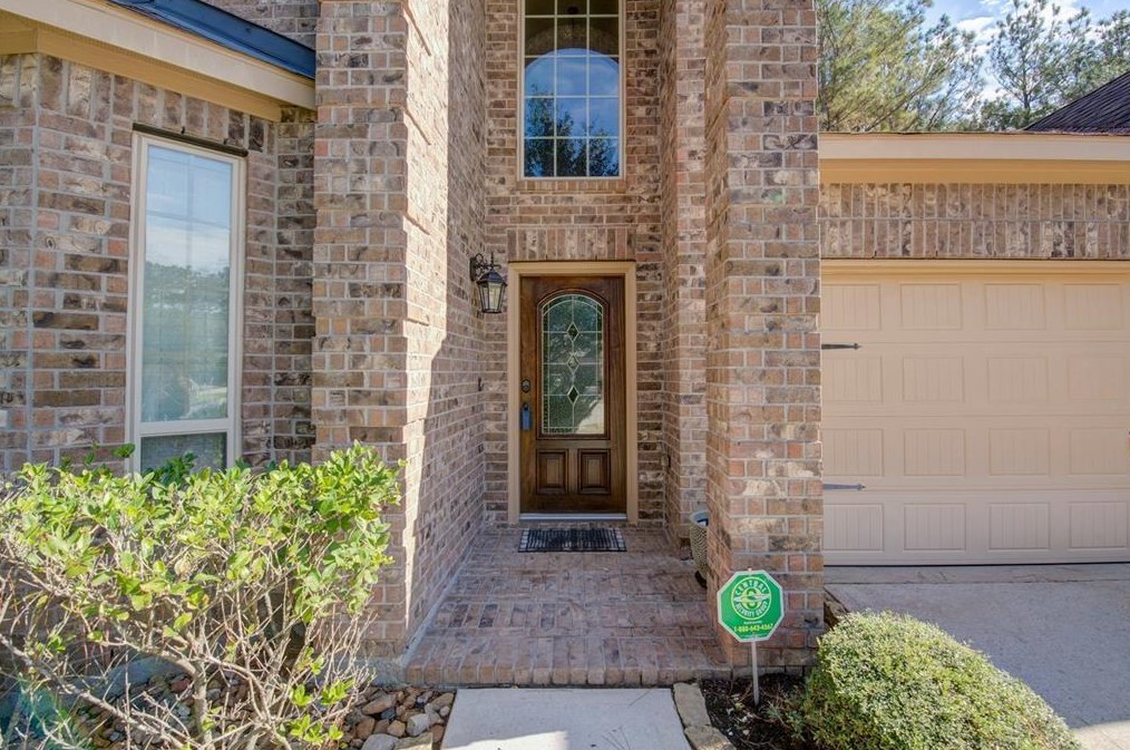 58 Marshside Pl, Spring TX  77389-2046 exterior