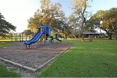 1601 Old Henry Court, Angleton, TX 77515 - Photo 17