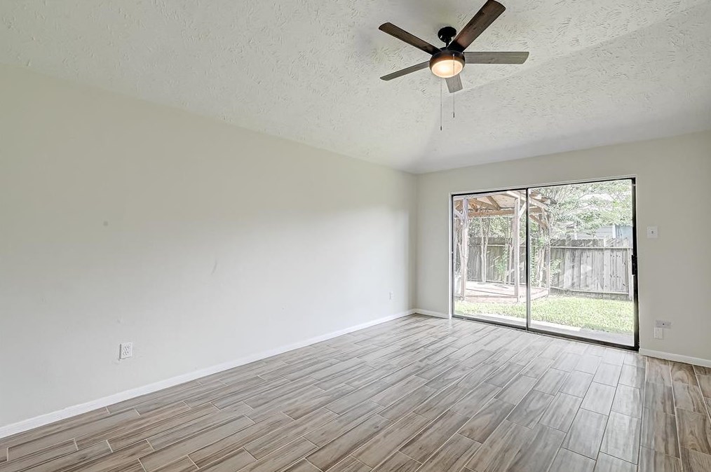 12822 Westpark Dr, Houston TX  77082-3950 exterior