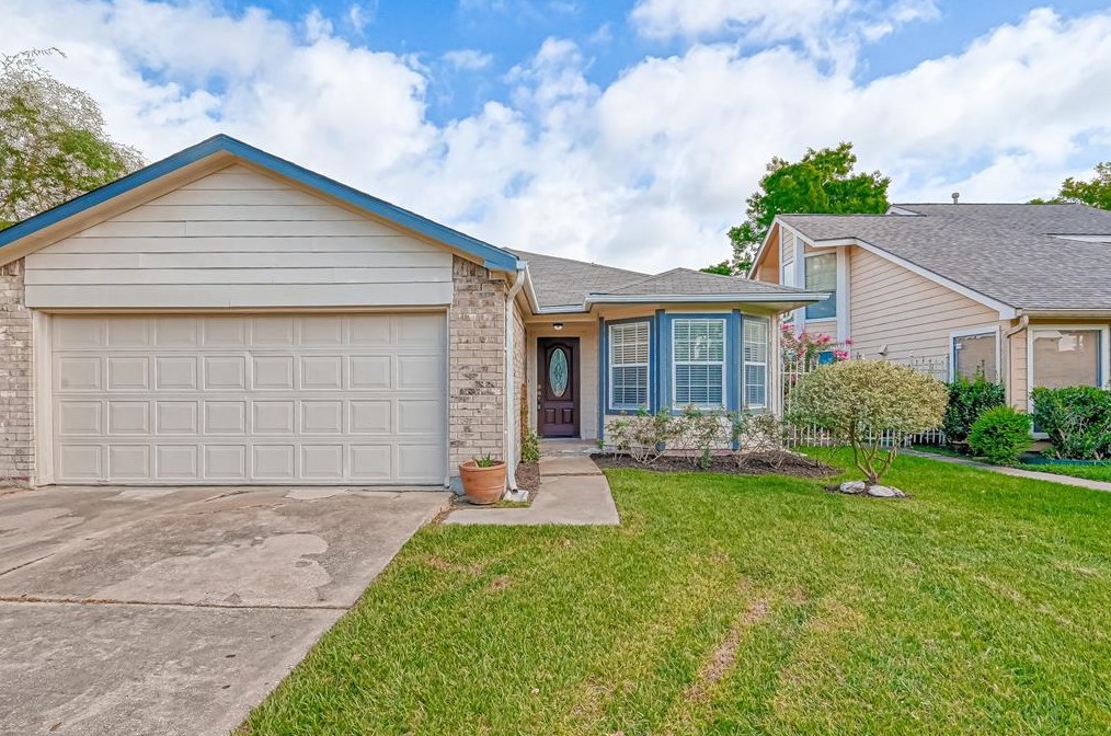 12822 Westpark Dr, Houston TX  77082-3950 exterior