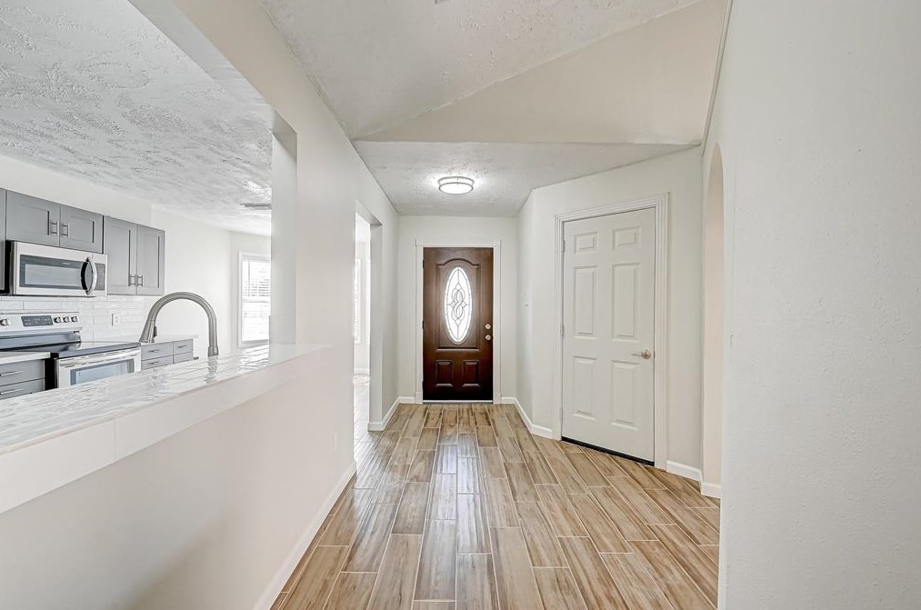 12822 Westpark Dr, Houston TX  77082-3950 exterior